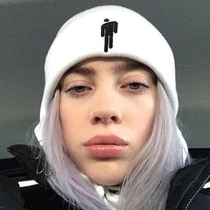 Meet your Posher, Makda